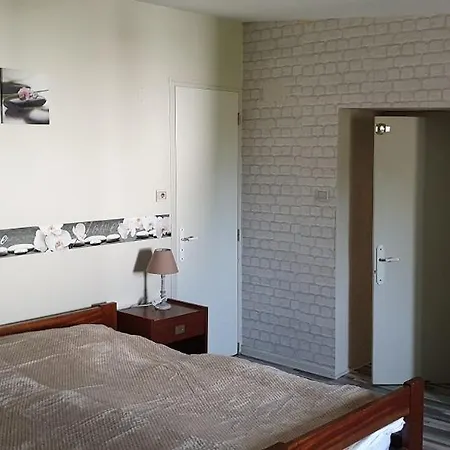 Holiday home L'oasis Des Marais Irisia